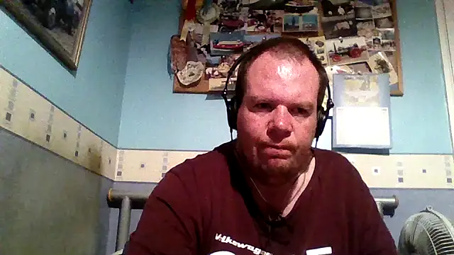 thickdick12331 online show from November 11, 9:42 pm