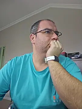 Andrew1900529 online show from February 3, 11:37 am