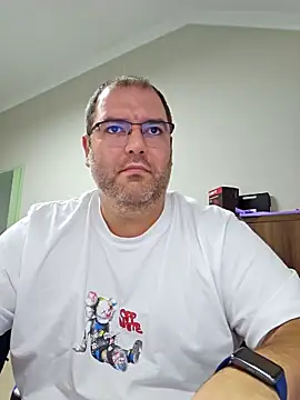 Snapshot of Andrew1900529 chatting on October 10, 12:43 pm Andrew1900529 online show from October 10, 12:43 pm