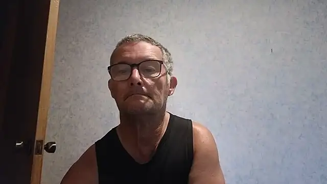 Snapshot of bigballnz chatting on February 12, 6:09 pm bigballnz online show from February 12, 6:09 pm