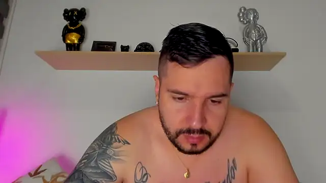 Snapshot of camilo_restrepo21 chatting on September 30, 12:39 am camilo restrepo21 online show from September 30, 12:39 am