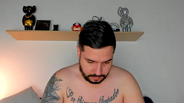 Snapshot of camilo_restrepo21 chatting on January 5, 2:49 am camilo restrepo21 online show from January 5, 2:49 am