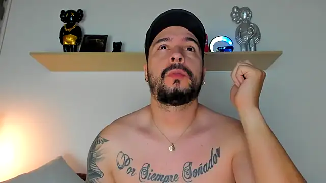 Snapshot of camilo_restrepo21 chatting on January 25, 1:10 am camilo restrepo21 online show from January 25, 1:10 am