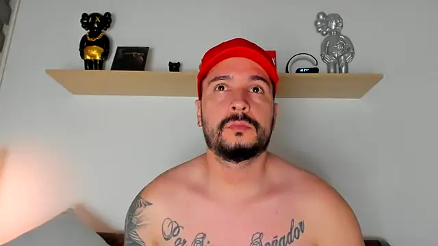 Snapshot of camilo_restrepo21 chatting on February 11, 11:22 pm camilo restrepo21 online show from February 11, 11:22 pm