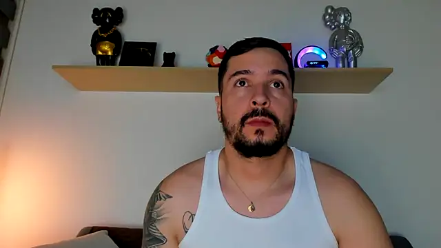 Snapshot of camilo_restrepo21 chatting on January 17, 11:44 pm camilo restrepo21 online show from January 17, 11:44 pm