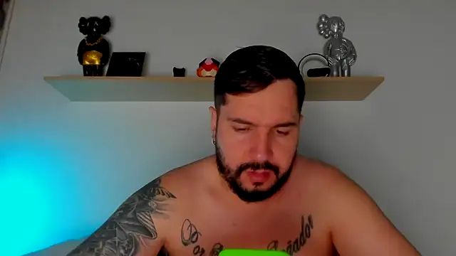 Snapshot of camilo_restrepo21 chatting on March 4, 11:32 pm camilo restrepo21 online show from March 4, 11:32 pm