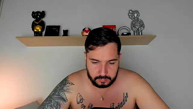 Snapshot of camilo_restrepo21 chatting on January 4, 12:27 am camilo restrepo21 online show from January 4, 12:27 am