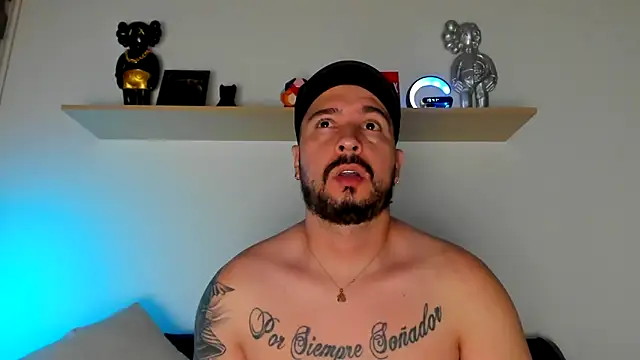Snapshot of camilo_restrepo21 chatting on December 29, 12:41 am camilo restrepo21 online show from December 29, 12:41 am