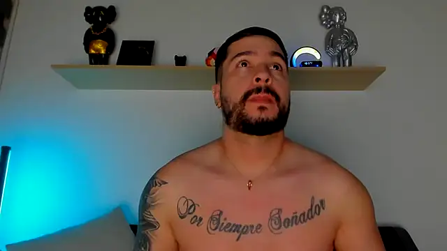 Snapshot of camilo_restrepo21 chatting on February 28, 11:34 pm camilo restrepo21 online show from February 28, 11:34 pm