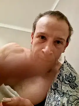 kenmich online show from February 8, 5:57 am