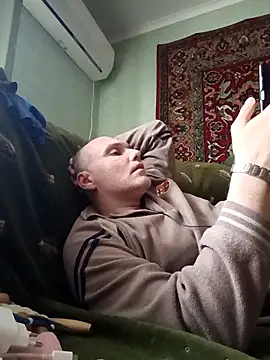 Sam Colt online show from April 28, 3:28 pm