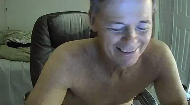 Snapshot of nakeedcowboi65 chatting on December 12, 9:19 am nakeedcowboi65 online show from December 12, 9:19 am