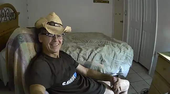Snapshot of nakeedcowboi65 chatting on January 23, 11:04 am nakeedcowboi65 online show from January 23, 11:04 am