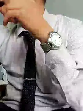 Snapshot of Business_dickkk chatting on December 28, 5:46 pm Business dickkk online show from December 28, 5:46 pm
