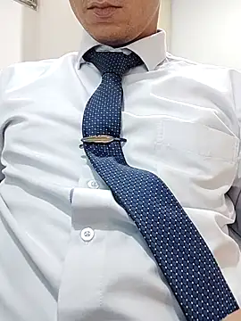 Snapshot of Business_dickkk chatting on March 8, 7:07 pm Business dickkk online show from March 8, 7:07 pm