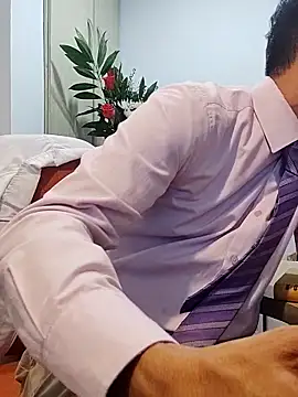 Snapshot of Business_dickkk chatting on February 27, 7:15 pm Business dickkk online show from February 27, 7:15 pm