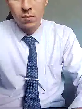 Snapshot of Business_dickkk chatting on December 6, 4:17 pm Business dickkk online show from December 6, 4:17 pm