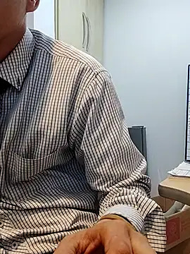 Snapshot of Business_dickkk chatting on March 4, 4:52 pm Business dickkk online show from March 4, 4:52 pm