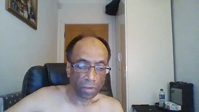 rauncher1 online show from October 9, 9:47 am