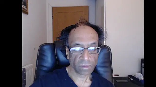 rauncher1 online show from June 26, 8:39 am