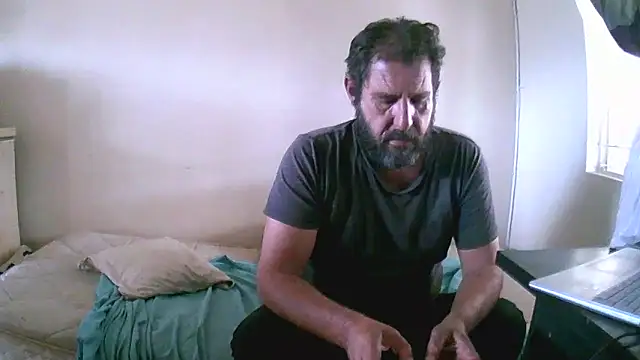 Snapshot of TryingWind chatting on October 15, 8:55 am TryingWind online show from October 15, 8:55 am