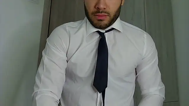 Justynn1 online show from April 12, 11:22 am