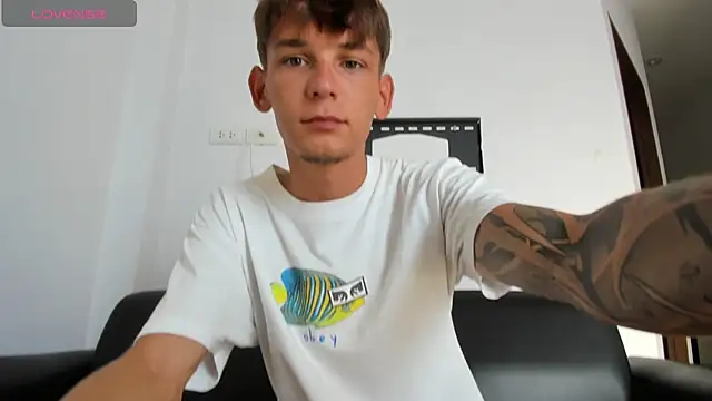 MiracleCam online show from March 26, 1:21 am