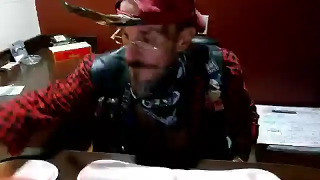 Snapshot of mycock2474u chatting on November 1, 7:23 am mycock2474u online show from November 1, 7:23 am