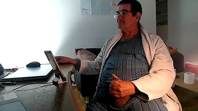 silvio-aus-luzern-CH online show from May 14, 7:28 am