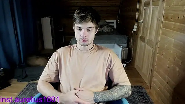 Snapshot of maks_wolfis chatting on October 7, 3:43 am maks wolfis online show from October 7, 3:43 am