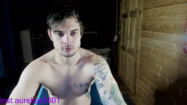 Snapshot of maks_wolfis chatting on October 9, 3:33 am maks wolfis online show from October 9, 3:33 am