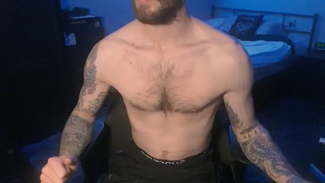 Snapshot of SexxxyLouis chatting on March 19, 6:34 pm SexxxyLouis online show from March 19, 6:34 pm
