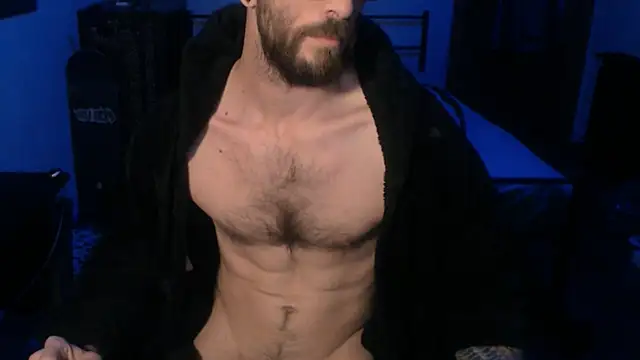 Snapshot of SexxxyLouis chatting on December 10, 7:37 am SexxxyLouis online show from December 10, 7:37 am