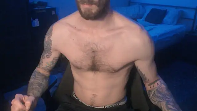 Snapshot of SexxxyLouis chatting on March 22, 9:10 pm SexxxyLouis online show from March 22, 9:10 pm