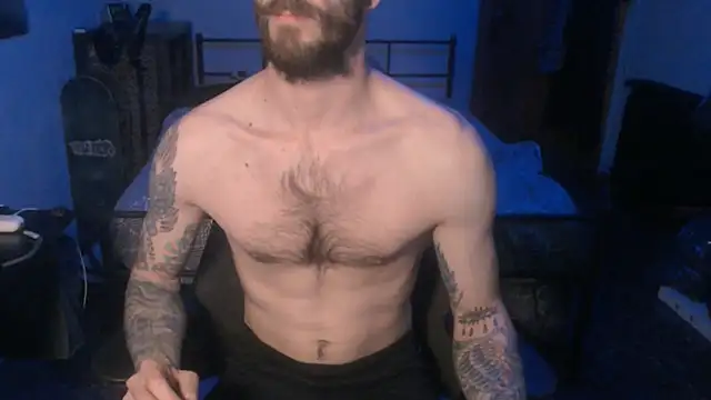 Snapshot of SexxxyLouis chatting on January 21, 1:17 pm SexxxyLouis online show from January 21, 1:17 pm