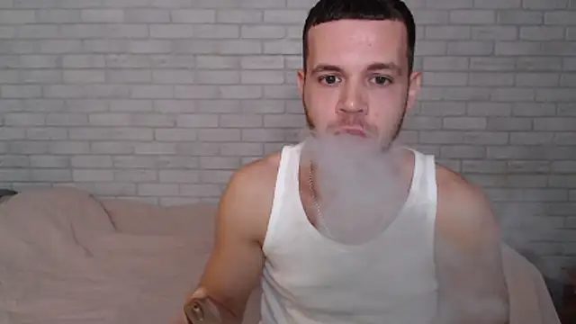 Snapshot of Alexxx_horny chatting on October 24, 9:11 am Alexxx horny online show from October 24, 9:11 am