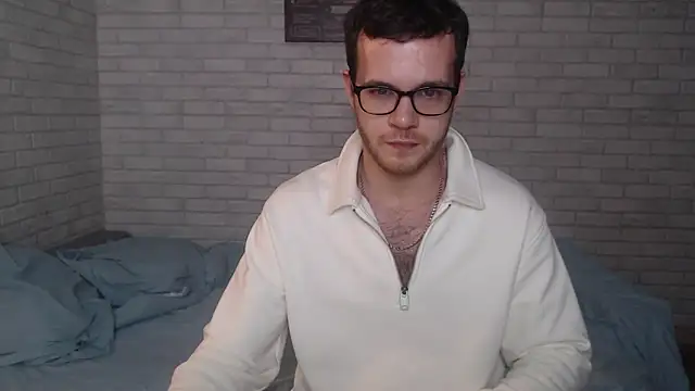Snapshot of Alexxx_horny chatting on January 18, 9:02 pm Alexxx horny online show from January 18, 9:02 pm