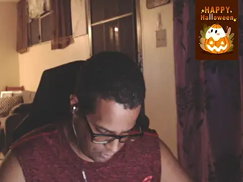 Snapshot of thesugar32 chatting on November 1, 2:04 am thesugar32 online show from November 1, 2:04 am