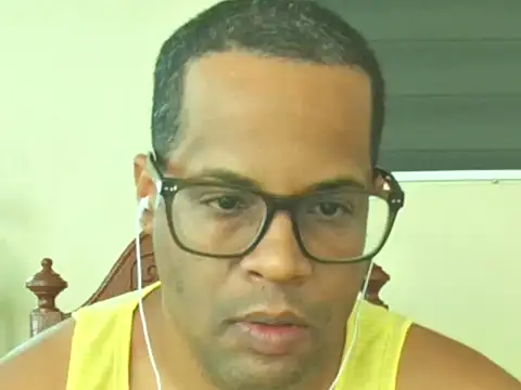 thesugar32 online show from April 22, 12:54 pm