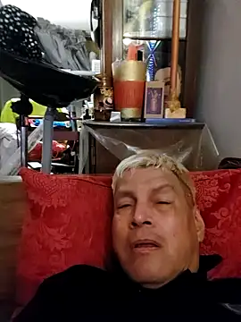 gayphotograper online show from September 28, 6:28 pm