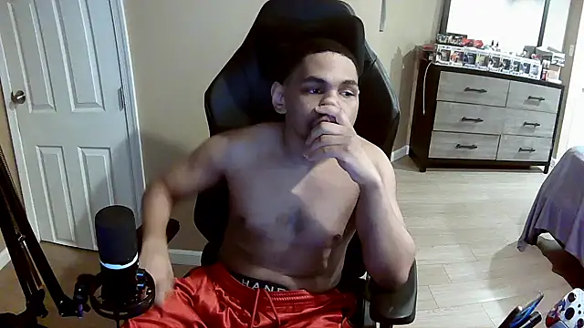 Neovergil0 online show from June 15, 4:37 am