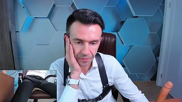 SteveTiger online show from April 27, 1:30 pm