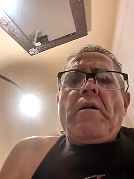 bobby69cock online show from April 23, 12:51 pm