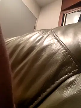 Snapshot of bobby69cock chatting on March 1, 9:48 pm bobby69cock online show from March 1, 9:48 pm