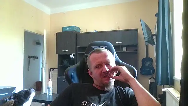 MrWhitePL online show from June 17, 3:14 pm