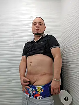 latinoflpr online show from March 13, 8:04 pm