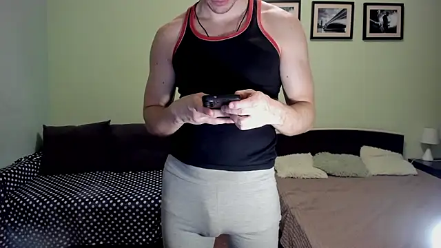 Marrymepls online show from April 27, 4:03 pm