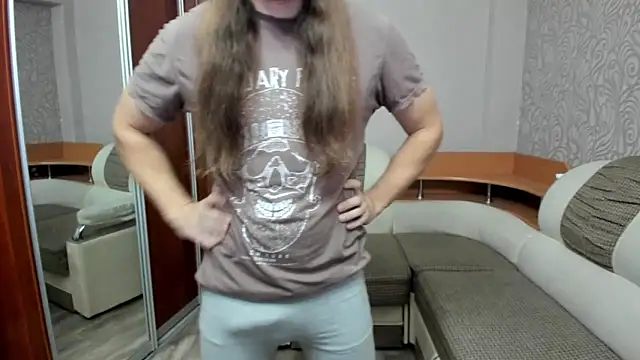 Snapshot of Marrymepls chatting on October 31, 2:13 am Marrymepls online show from October 31, 2:13 am