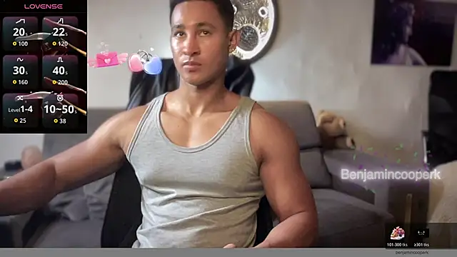 Snapshot of BenjaminCooperk chatting on October 20, 8:51 am BenjaminCooperk online show from October 20, 8:51 am