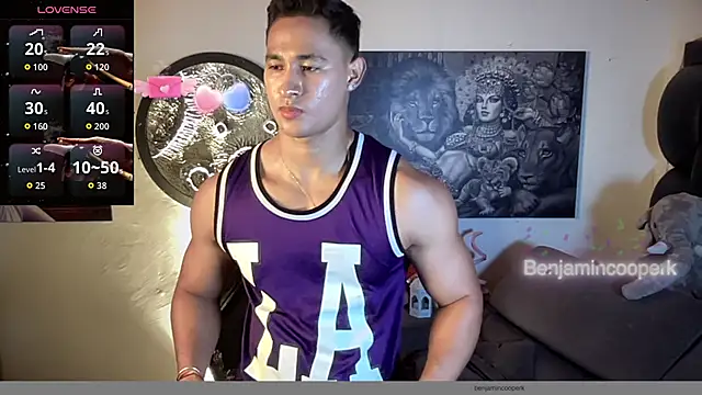 Snapshot of BenjaminCooperk chatting on October 30, 7:37 pm BenjaminCooperk online show from October 30, 7:37 pm